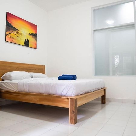 קנגו Sunrise Surf Guest House מראה חיצוני תמונה